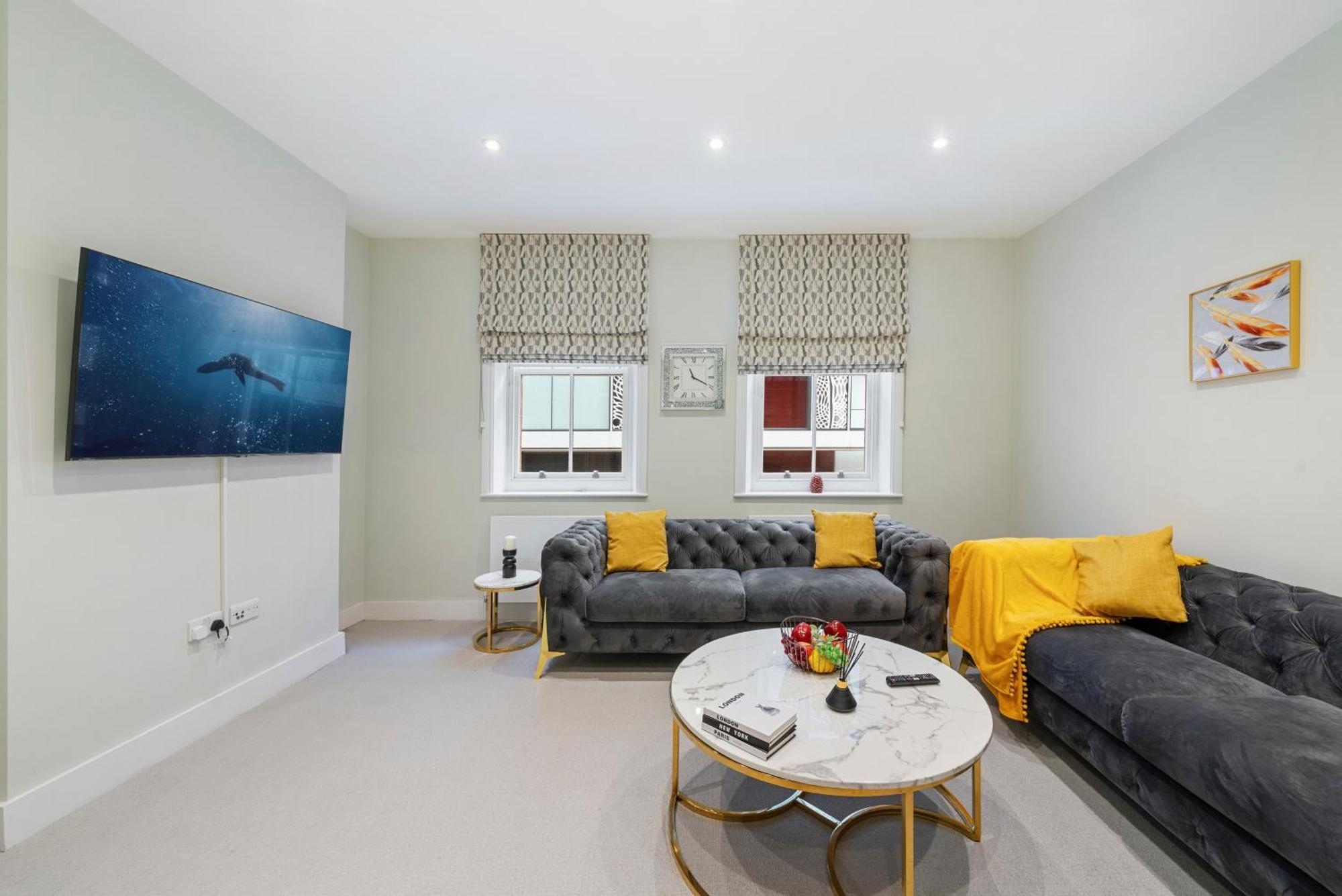 Chic 2 Bed Maisonette In Mayfair 32A Лондон Экстерьер фото