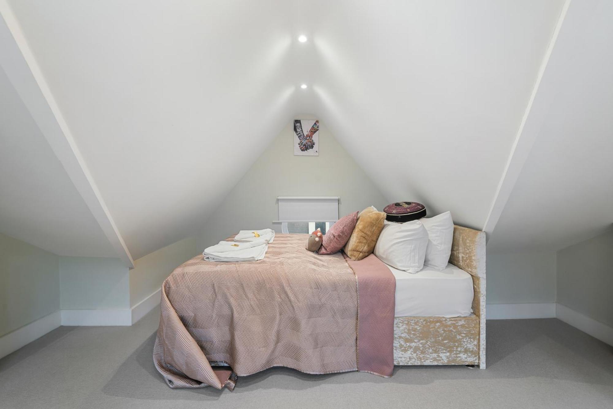 Chic 2 Bed Maisonette In Mayfair 32A Лондон Экстерьер фото